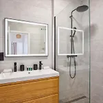 Beautiful Renovated Apartment, Balcony, Private Parking Apartament *